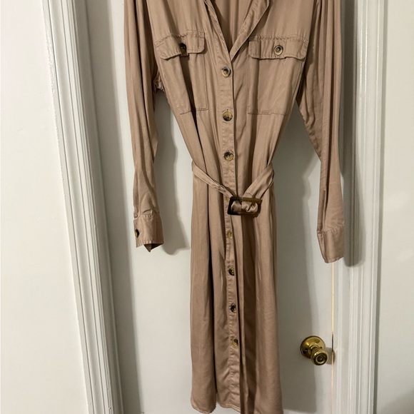 Time & Tru Beige Utility Shirt Dress - Picture 2 of 7